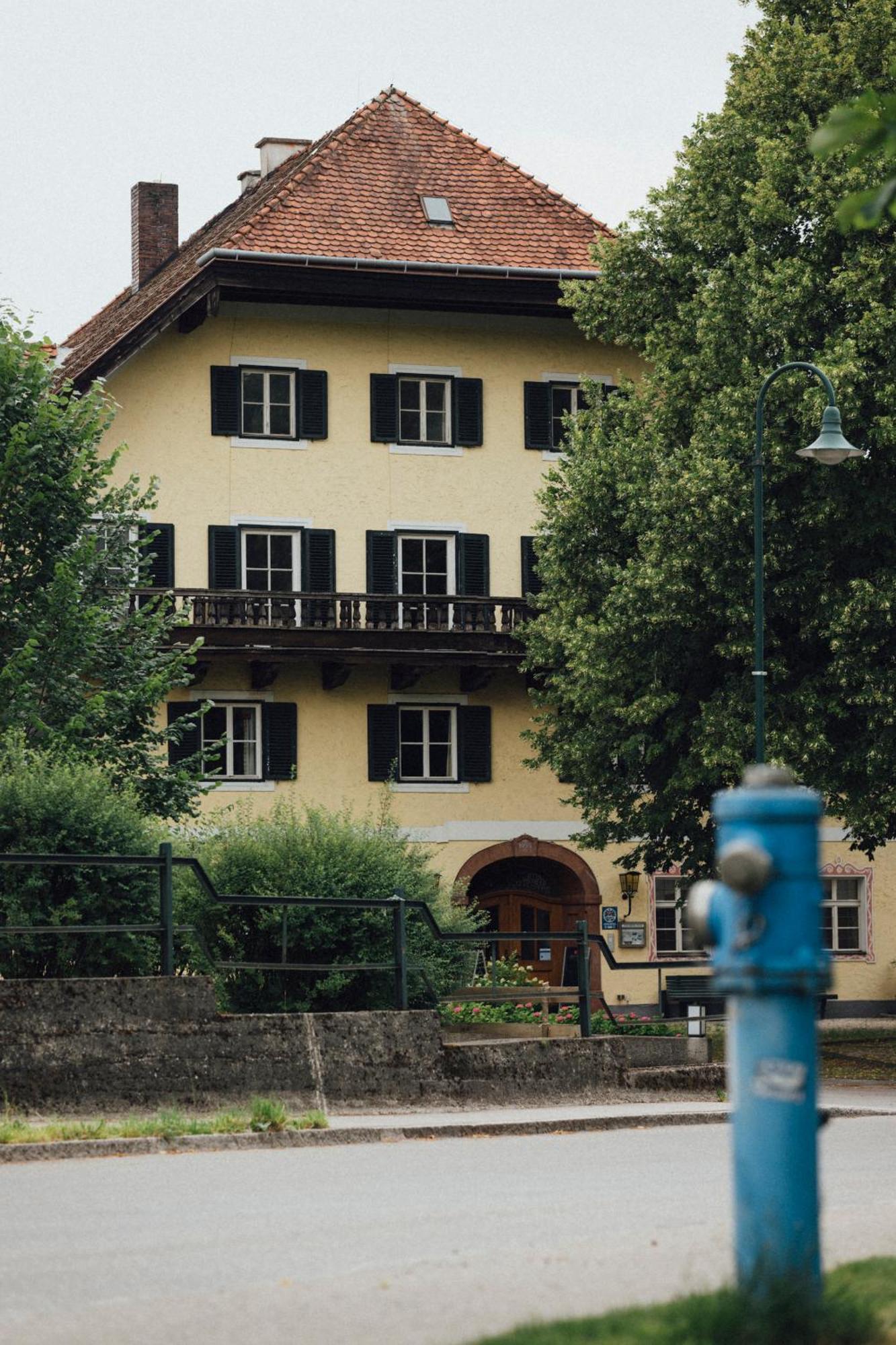 Pension Obertrum Am See Exterior photo